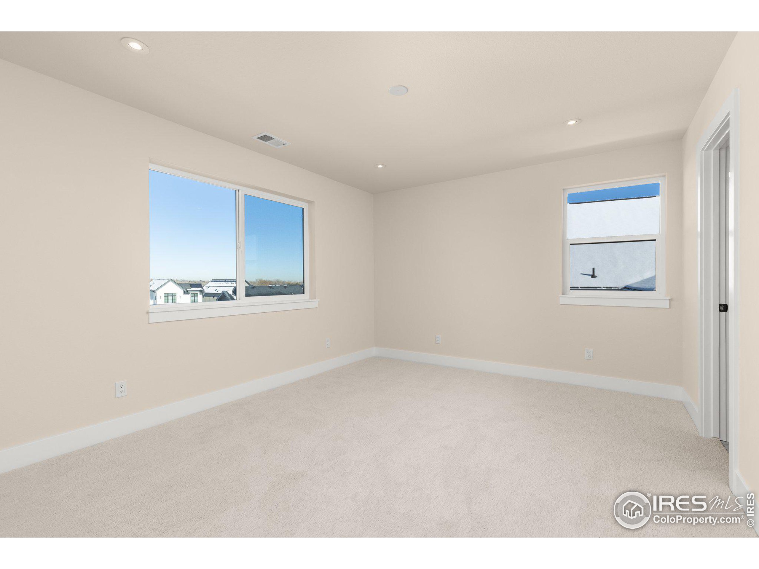 944 Saint Andrews Ln