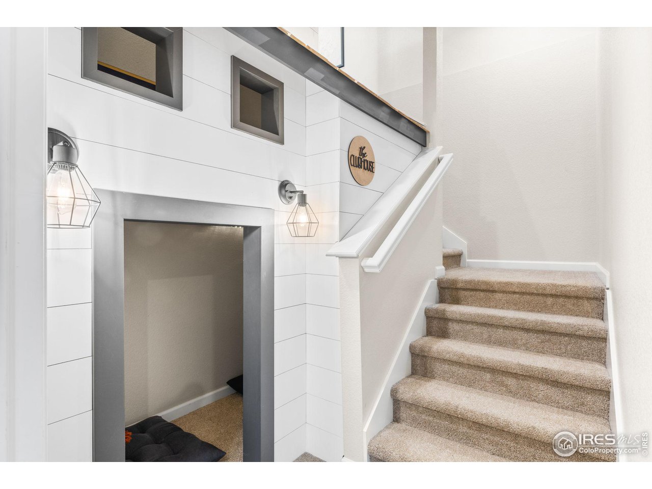 803 Old Wagon Trail Cir