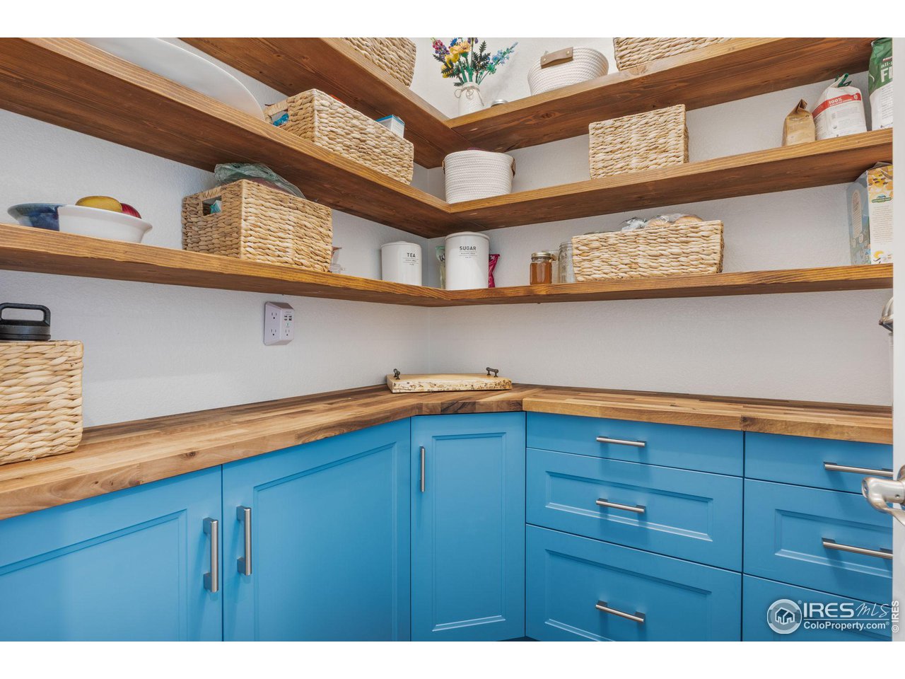 803 Old Wagon Trail Cir