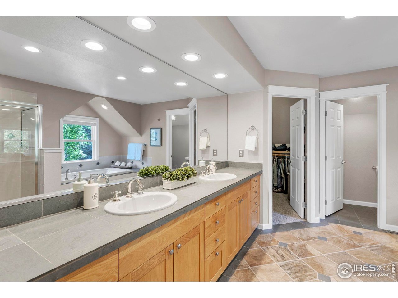 227 McKinley Park Ln