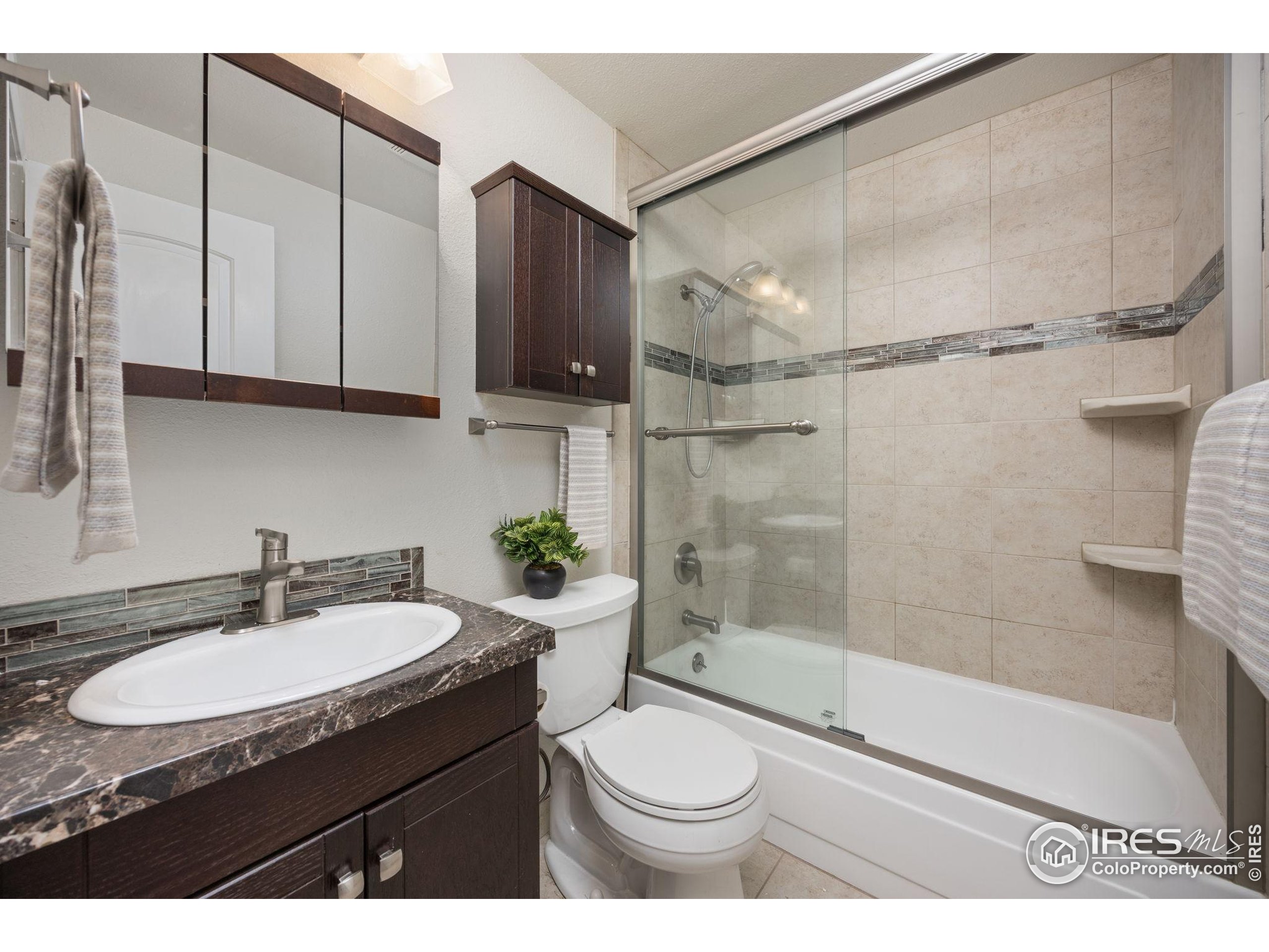 3009 Madison Ave K-317