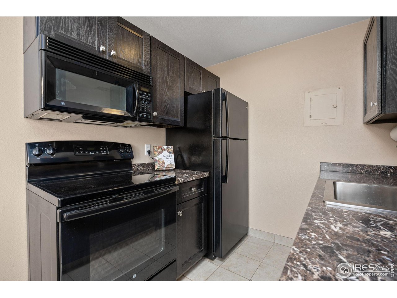 3009 Madison Ave K-317