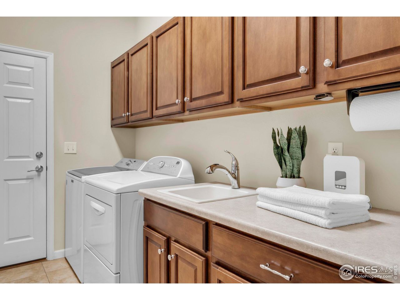 4518 Silver Mountain Loop