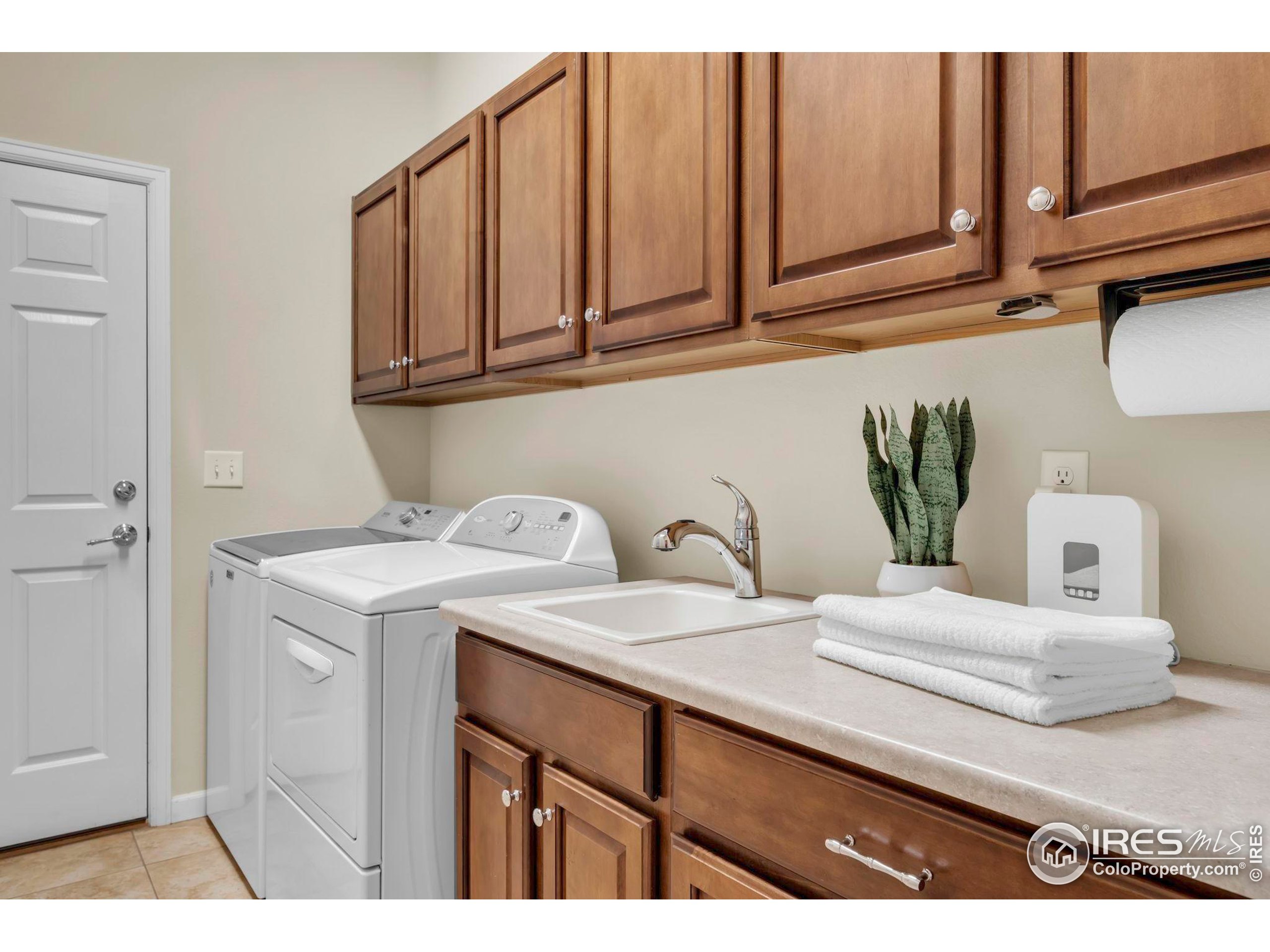 4518 Silver Mountain Loop