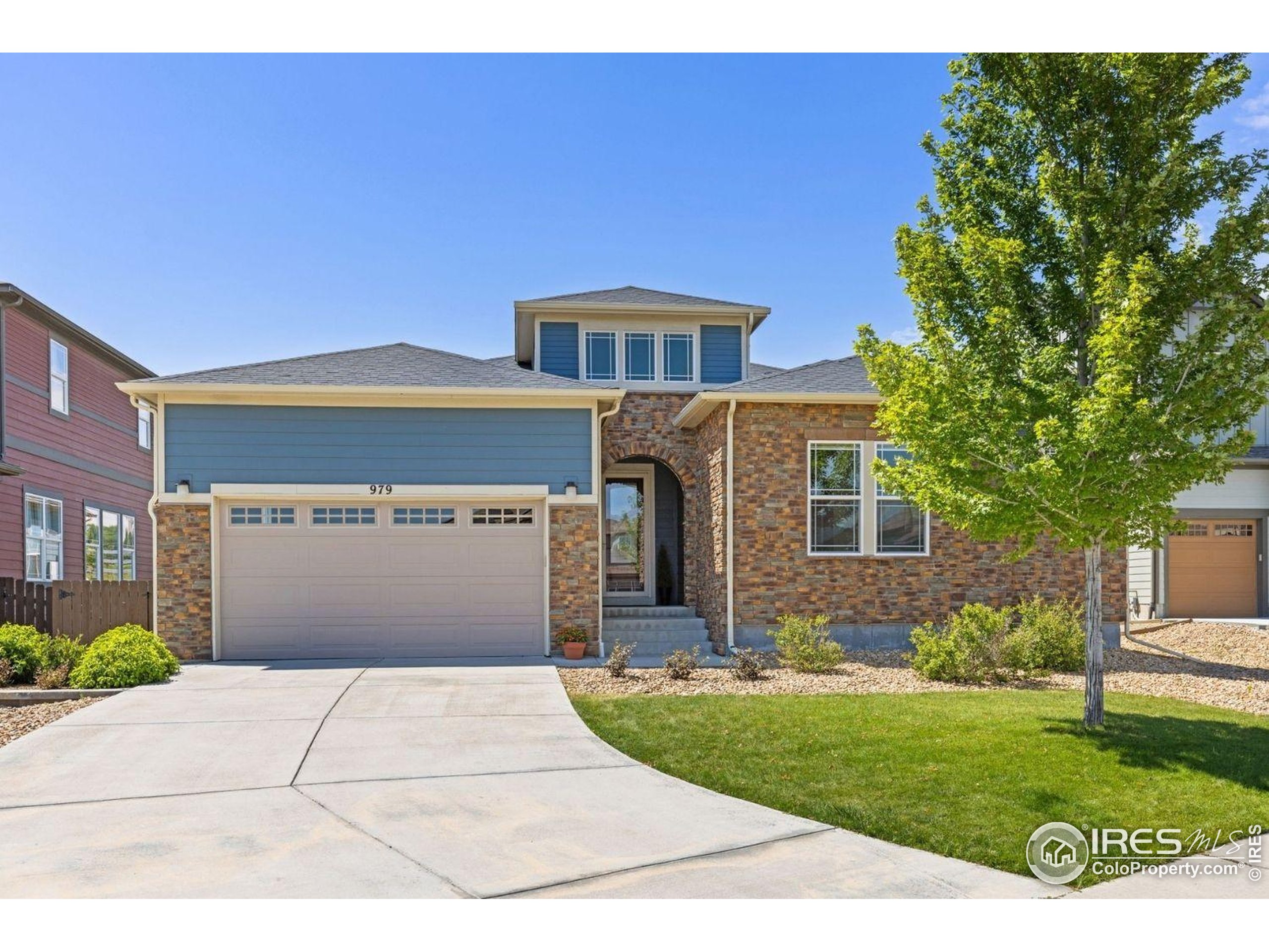 979 Stagecoach Dr
