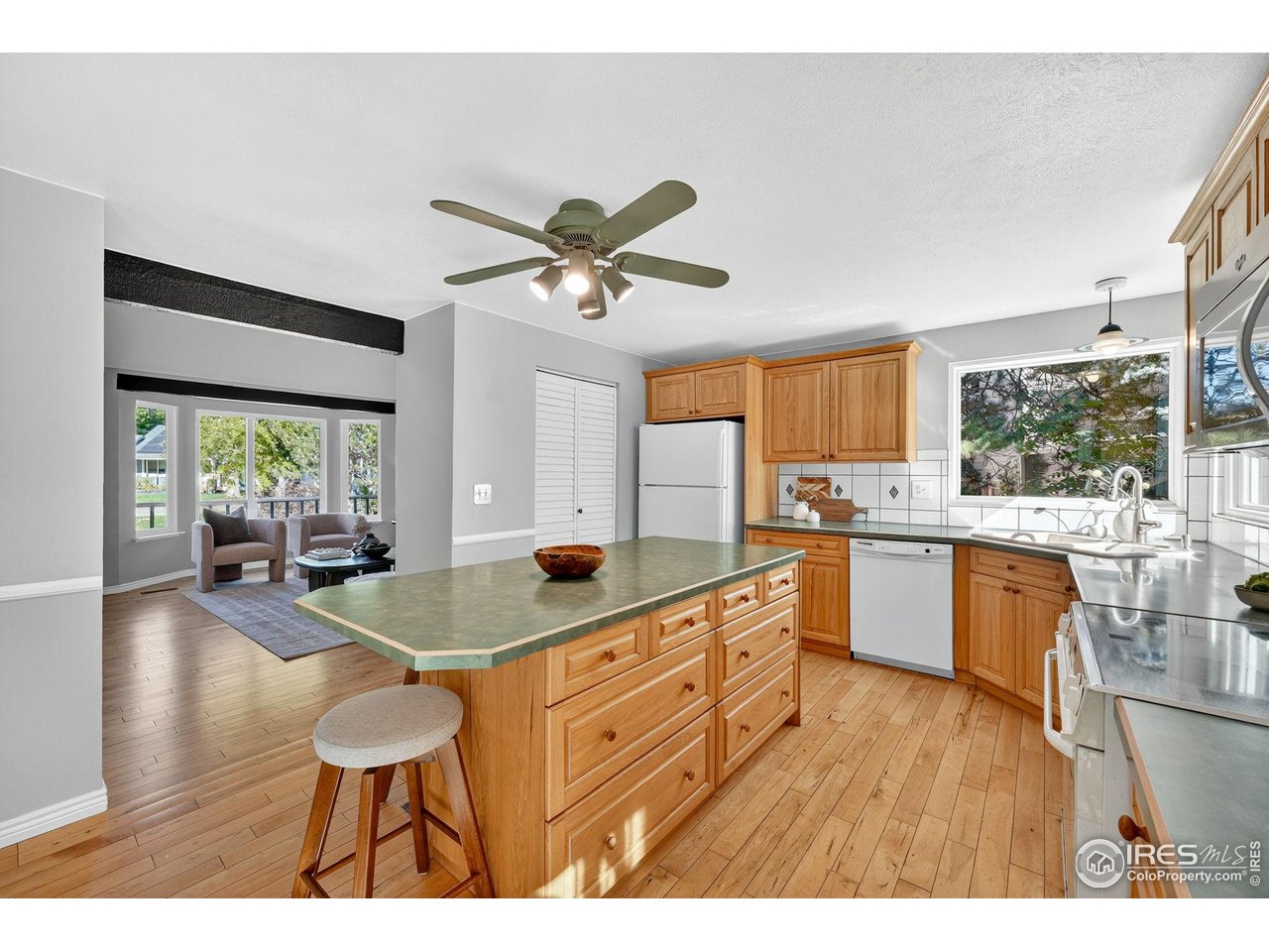 513 Adams Ave