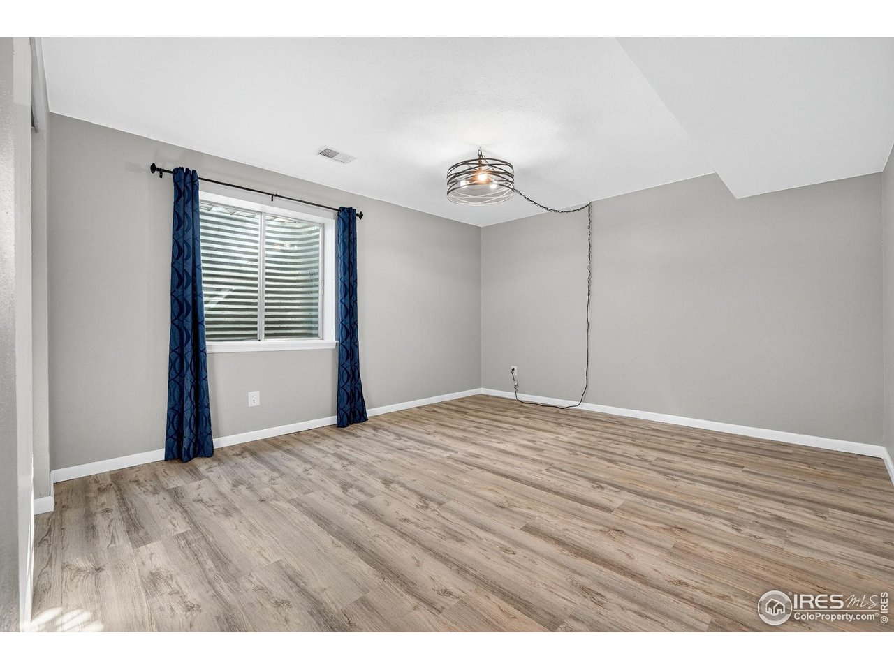 513 Adams Ave
