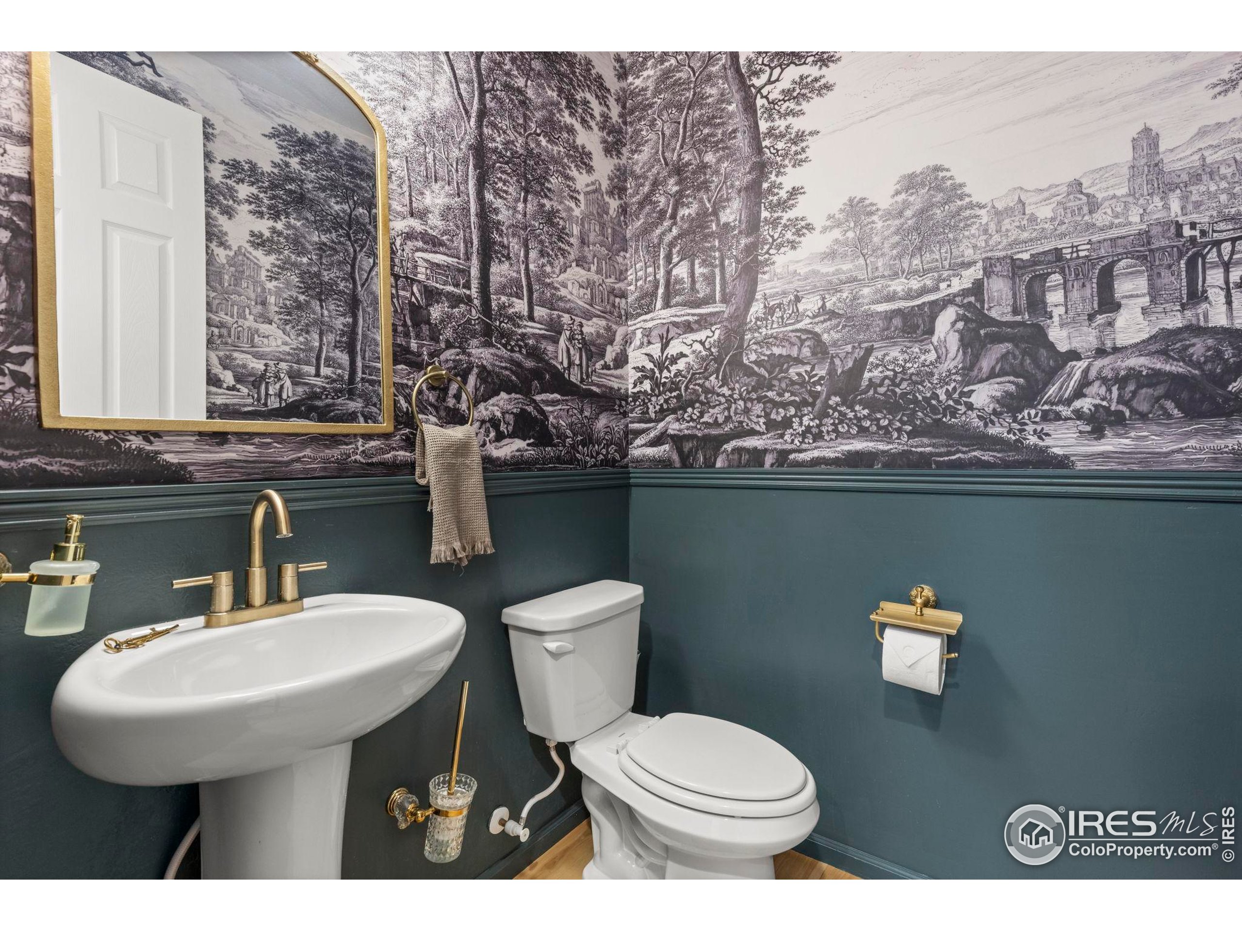 800 Boulder Peak Ave