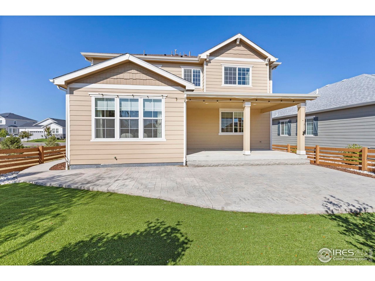 800 Boulder Peak Ave