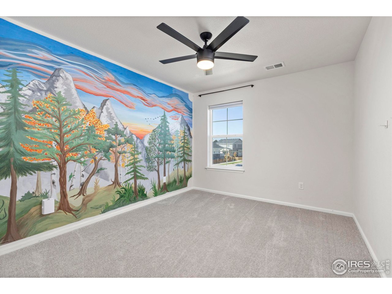 800 Boulder Peak Ave