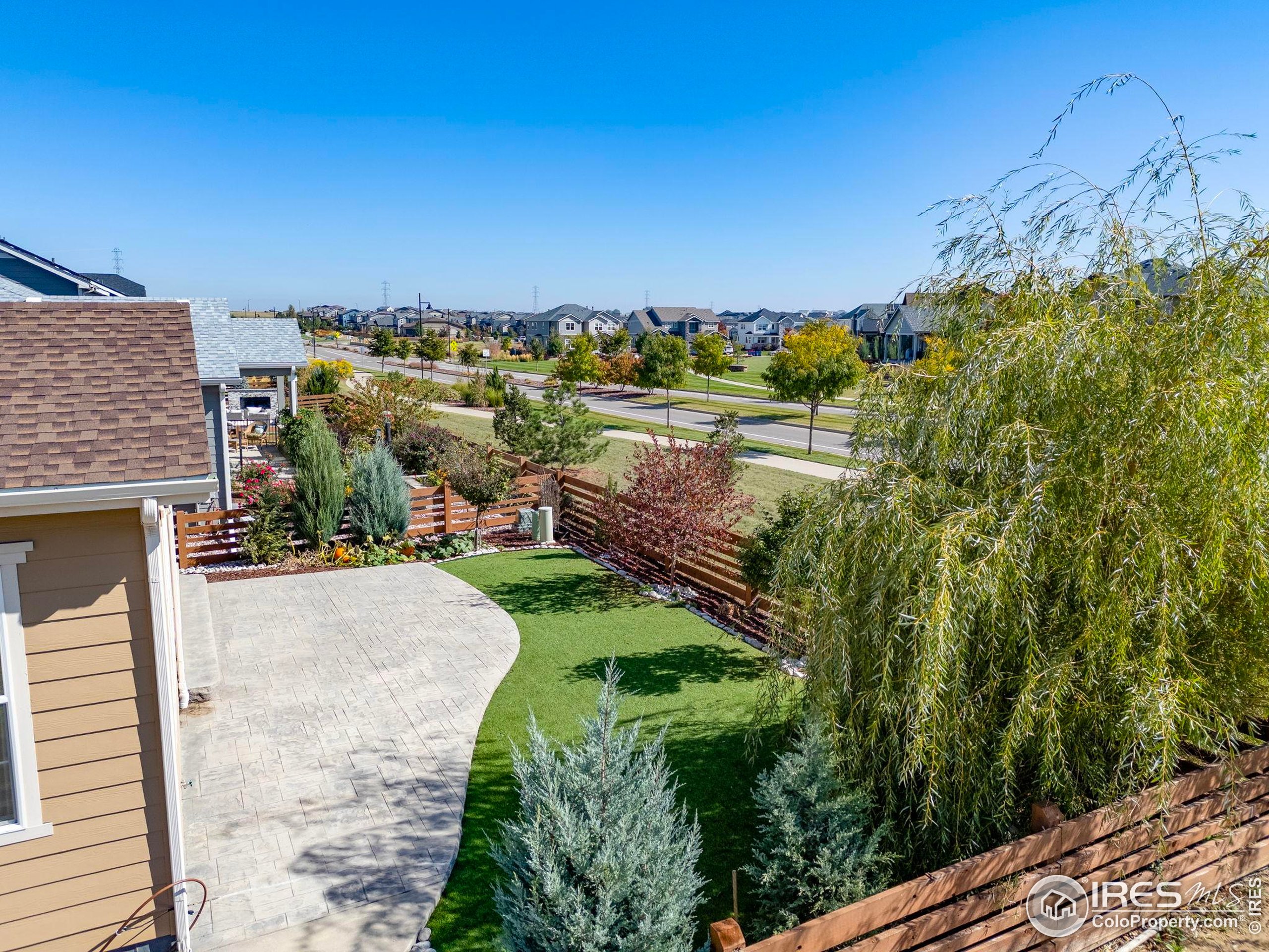 800 Boulder Peak Ave