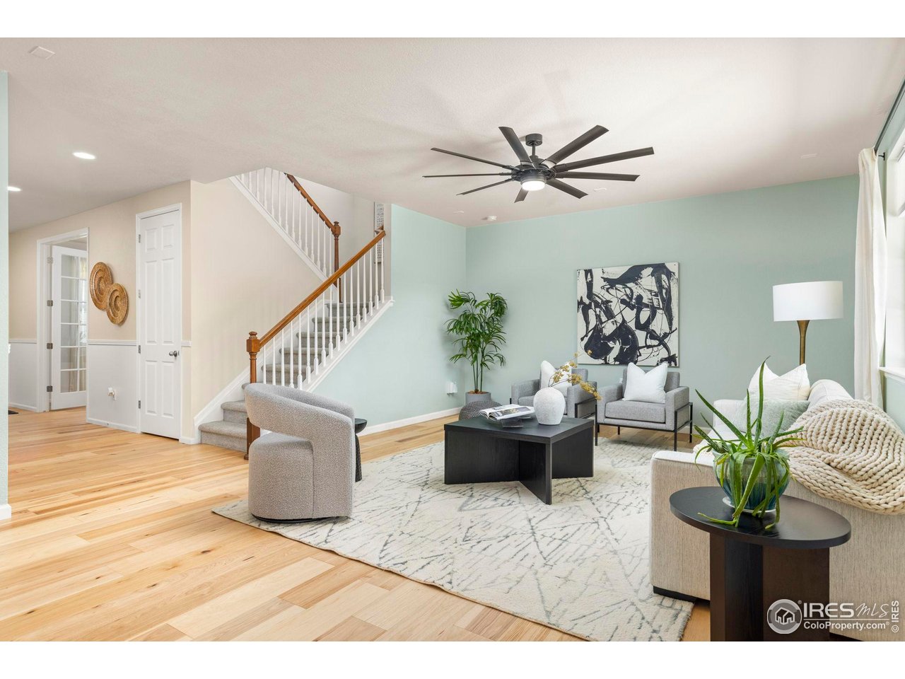 800 Boulder Peak Ave