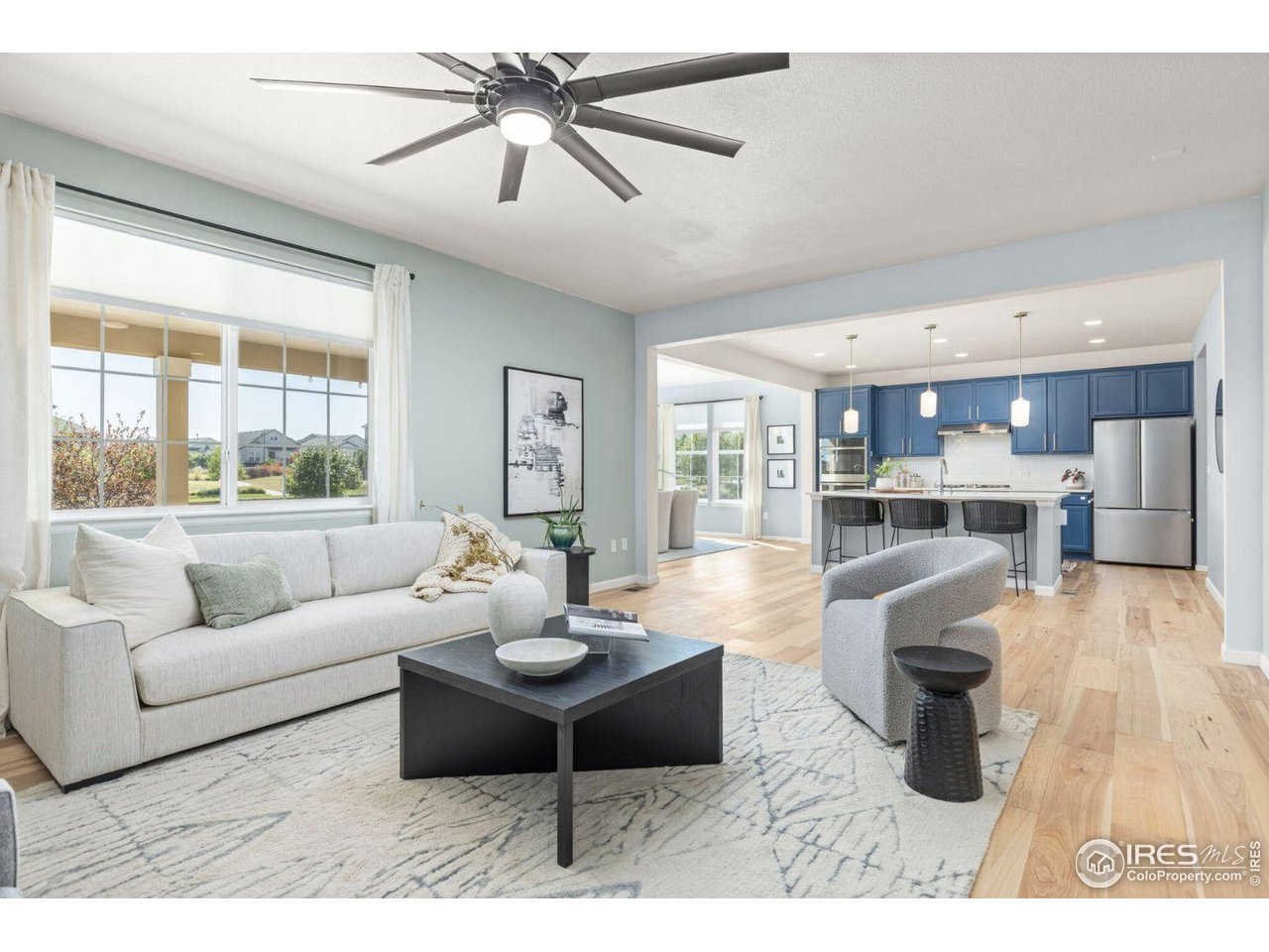 800 Boulder Peak Ave