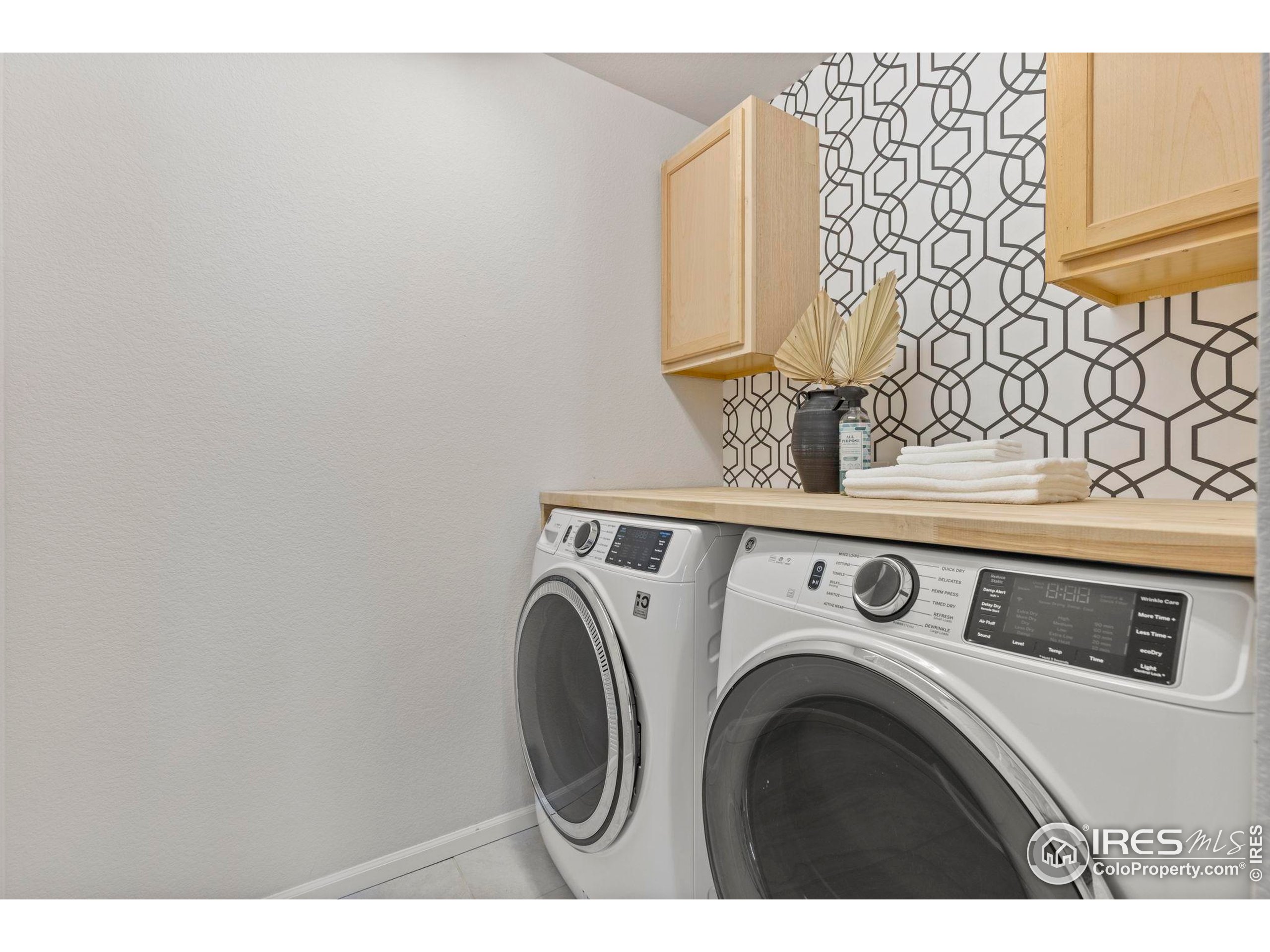 800 Boulder Peak Ave