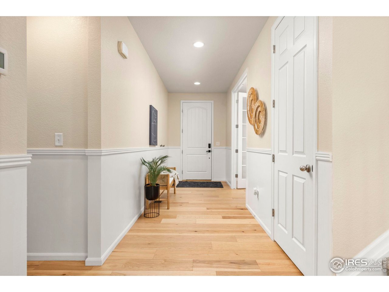 800 Boulder Peak Ave