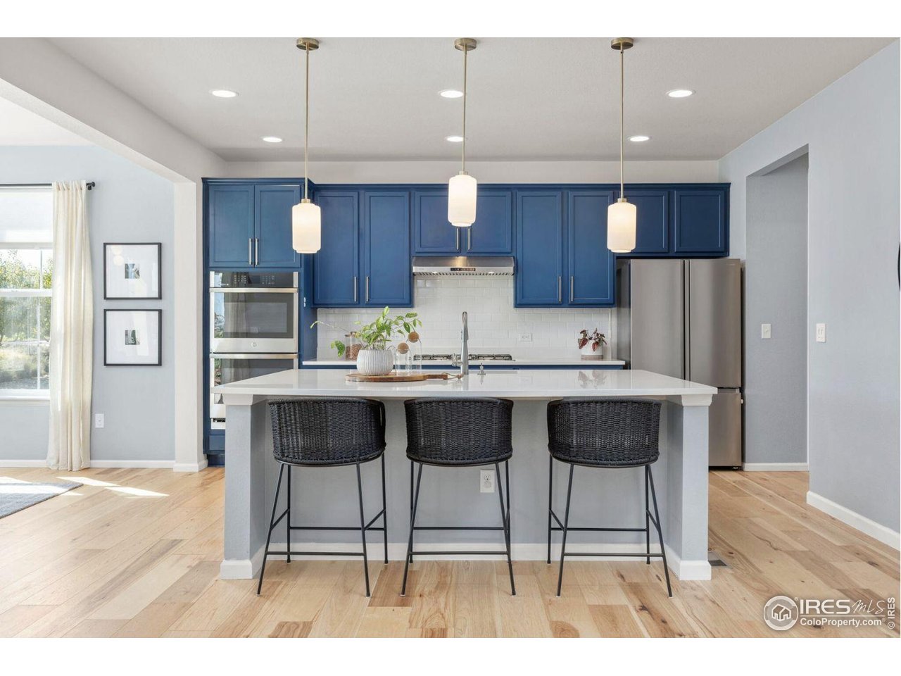 800 Boulder Peak Ave