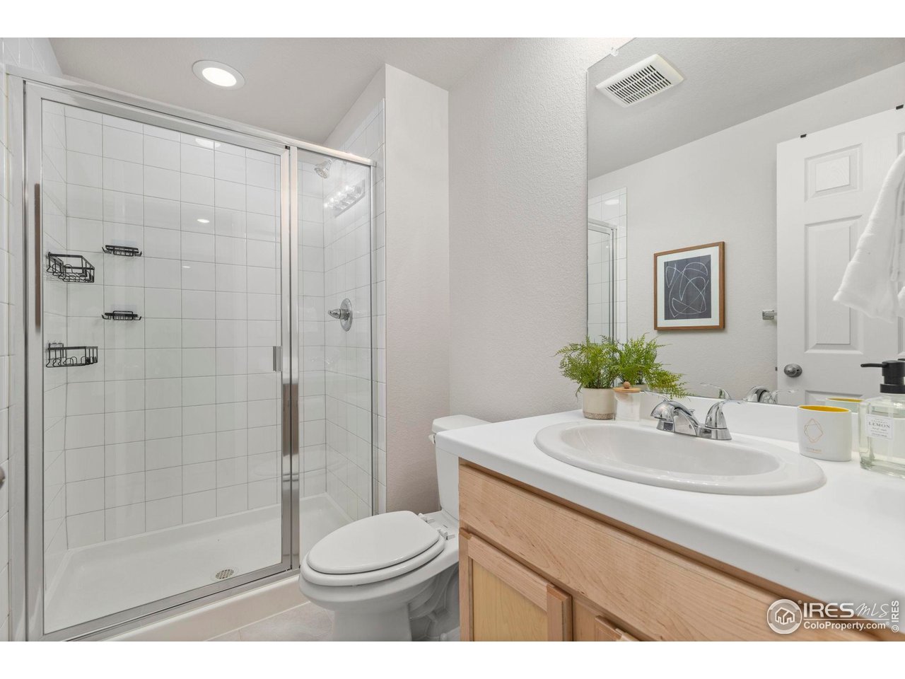 800 Boulder Peak Ave