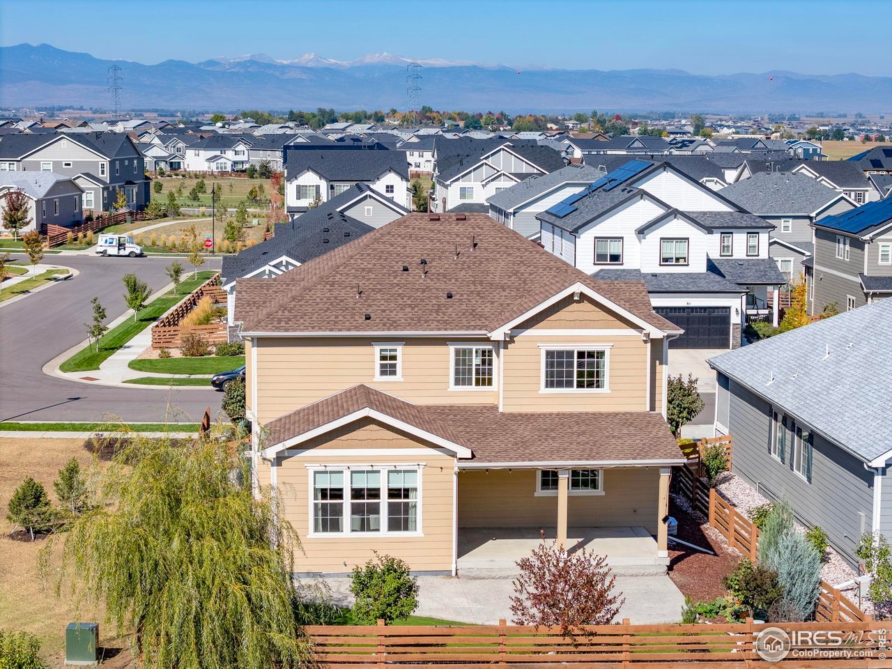 800 Boulder Peak Ave