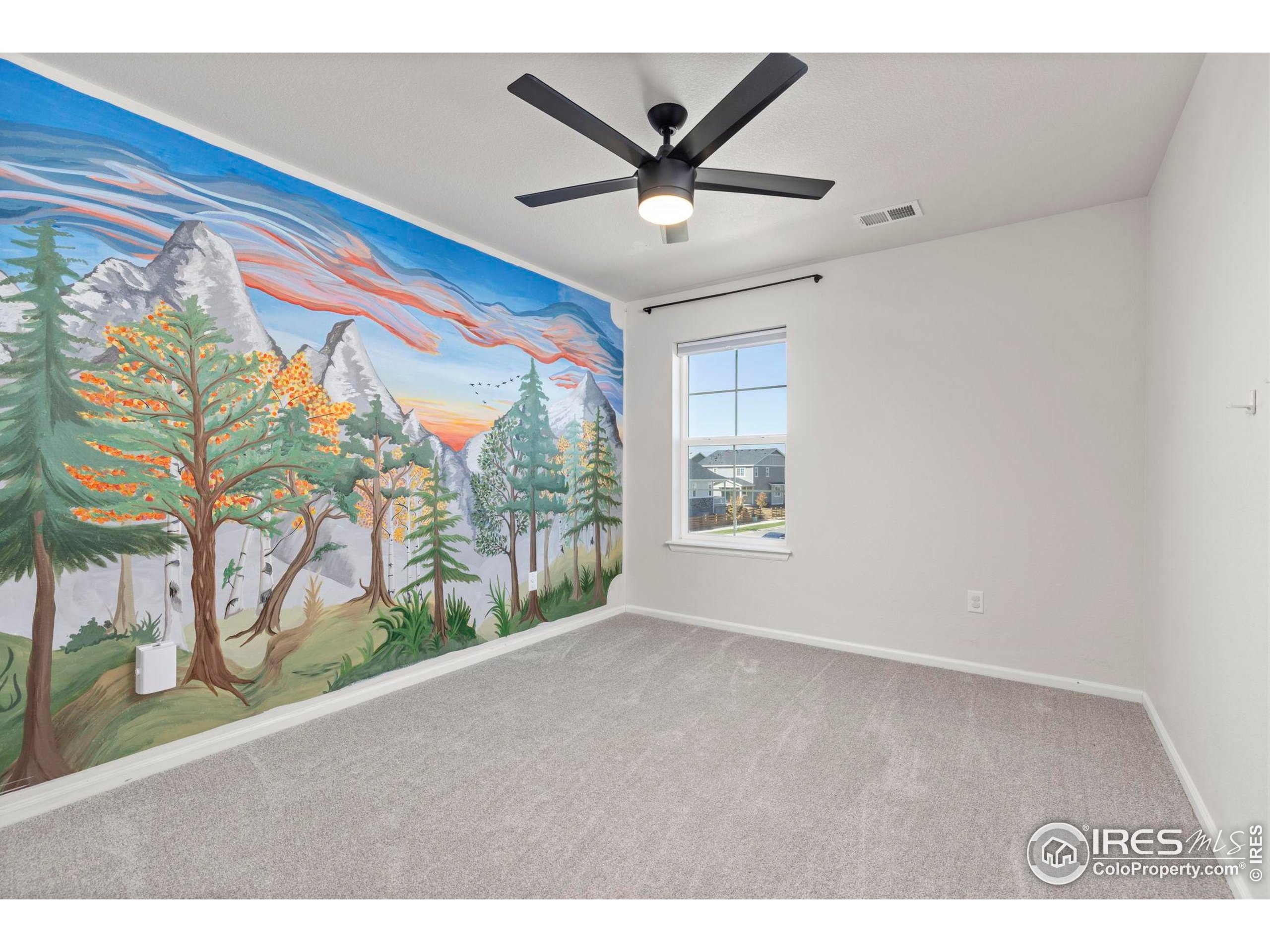 800 Boulder Peak Ave