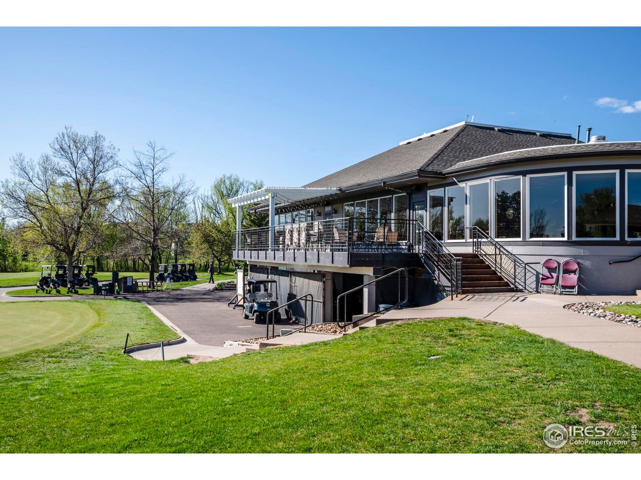 388 Fairfield Ln