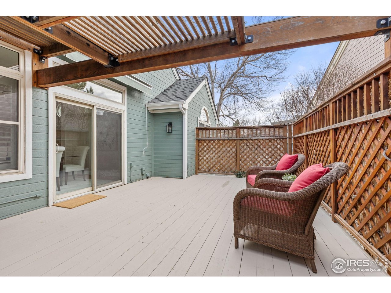 388 Fairfield Ln