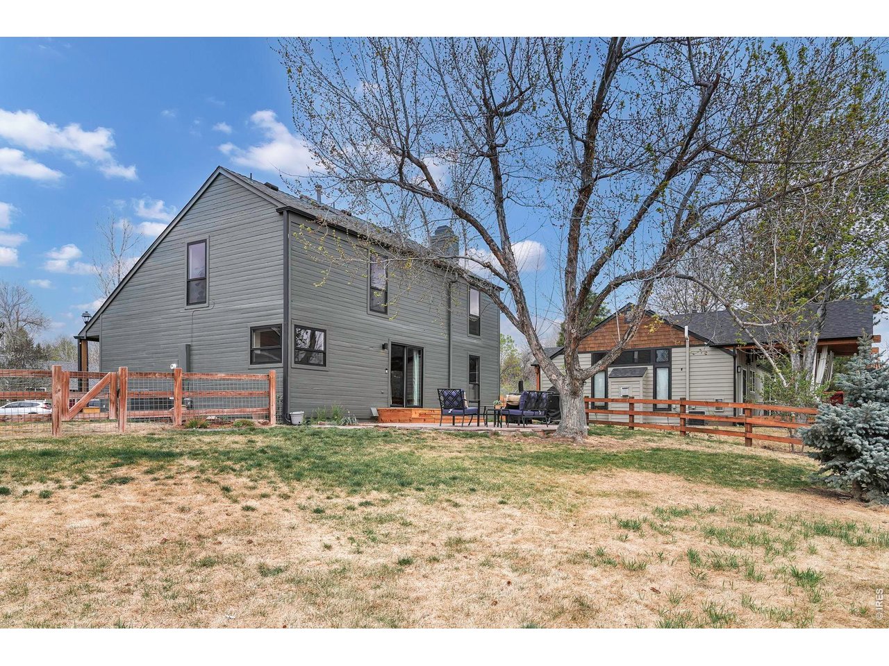 480 Catalpa Ct