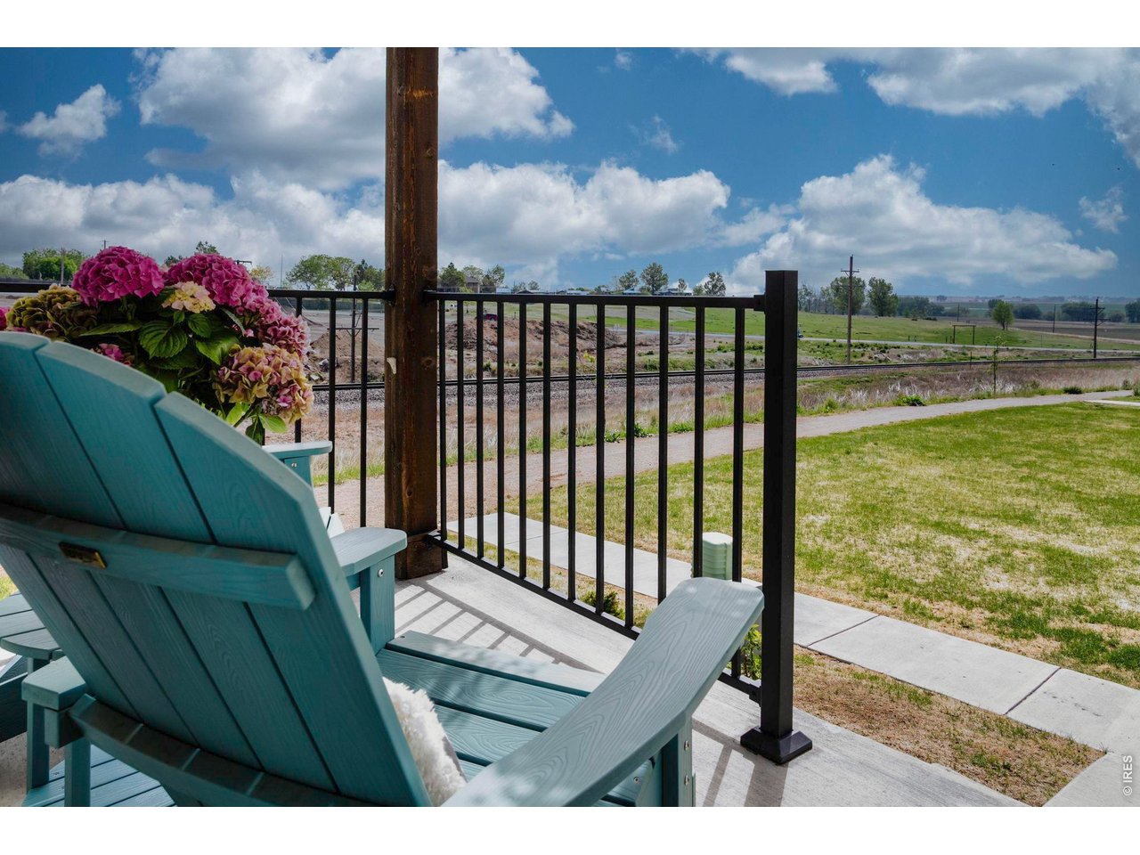 295 Gray Jay Ct