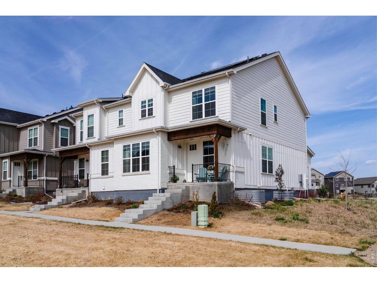 295 Gray Jay Ct