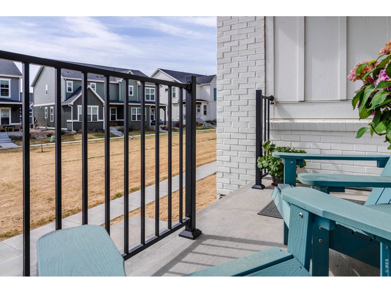 295 Gray Jay Ct