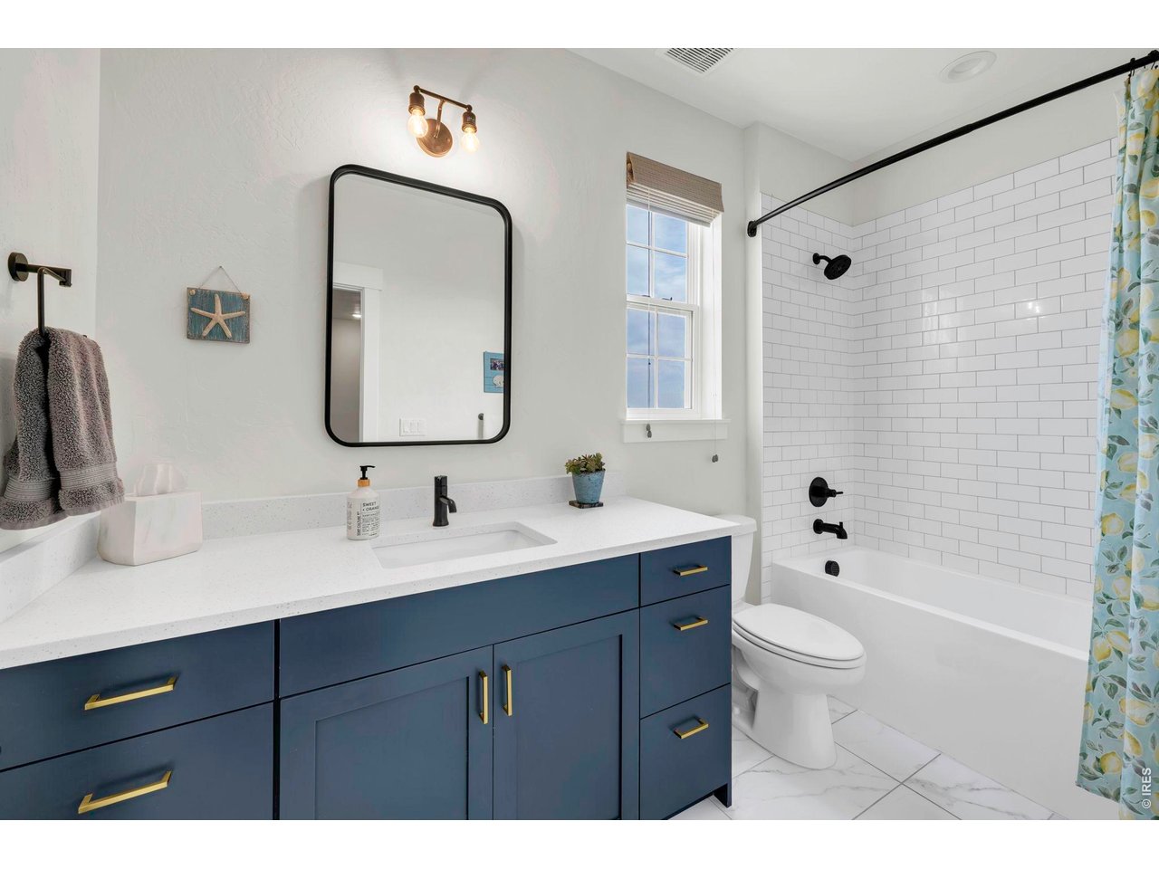 295 Gray Jay Ct