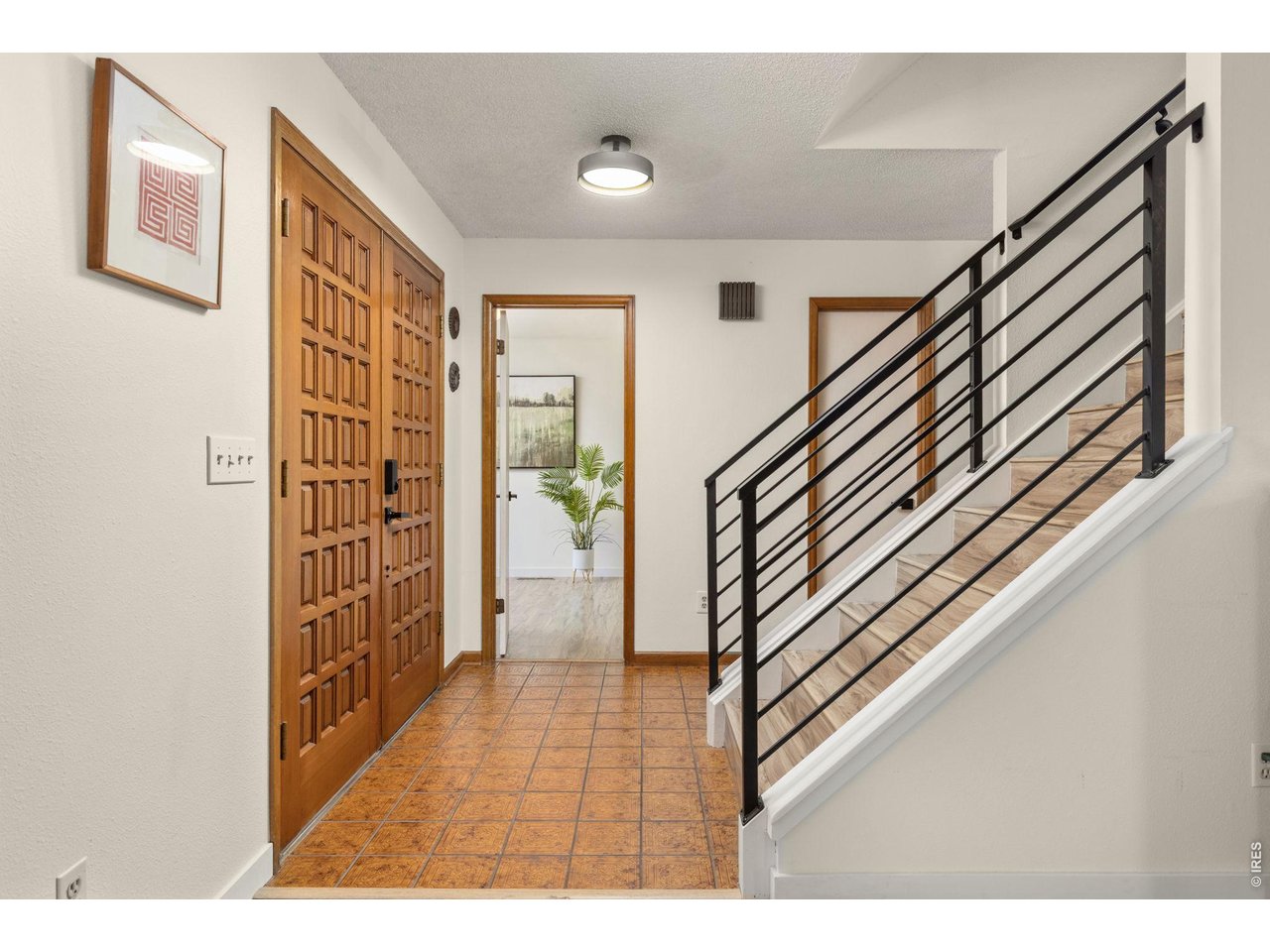 1766 W Choke Cherry Dr