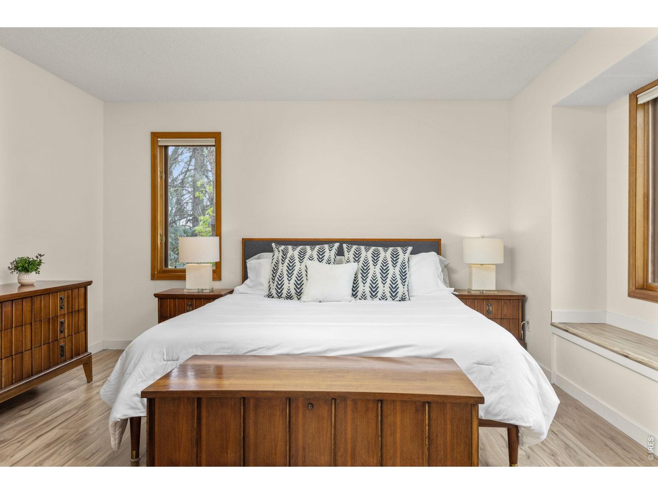 1766 W Choke Cherry Dr