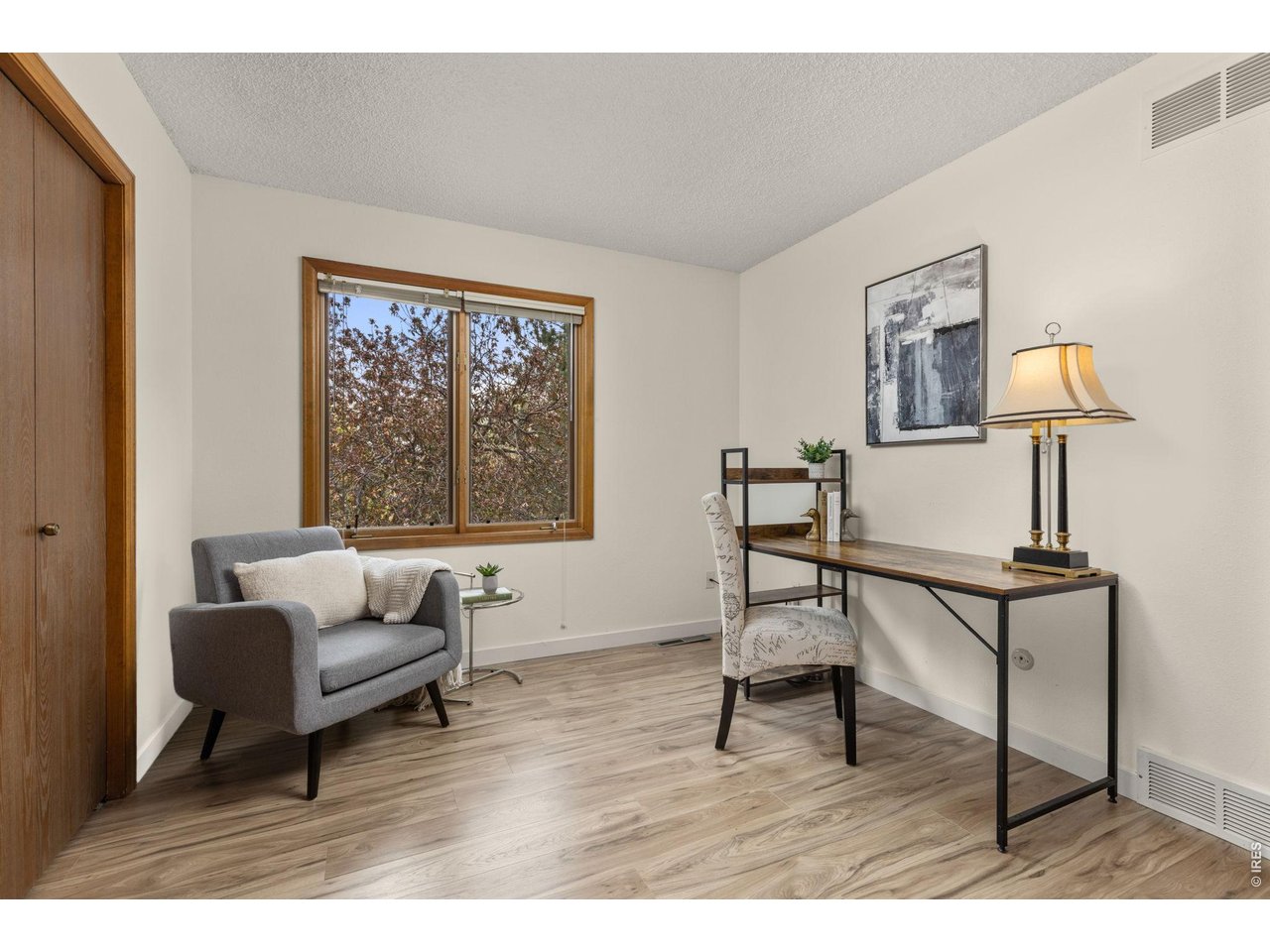 1766 W Choke Cherry Dr