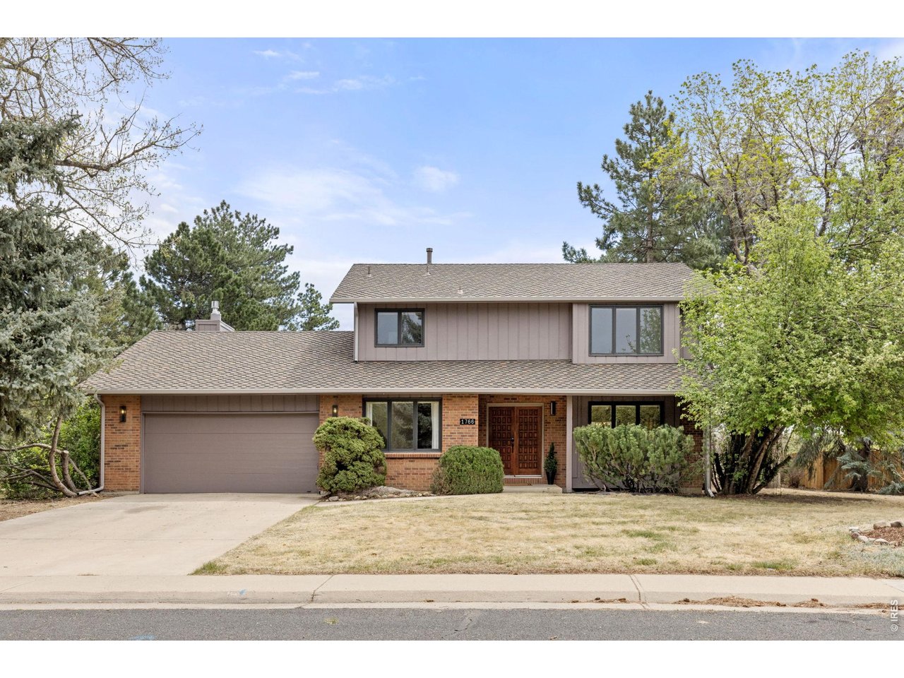 1766 W Choke Cherry Dr