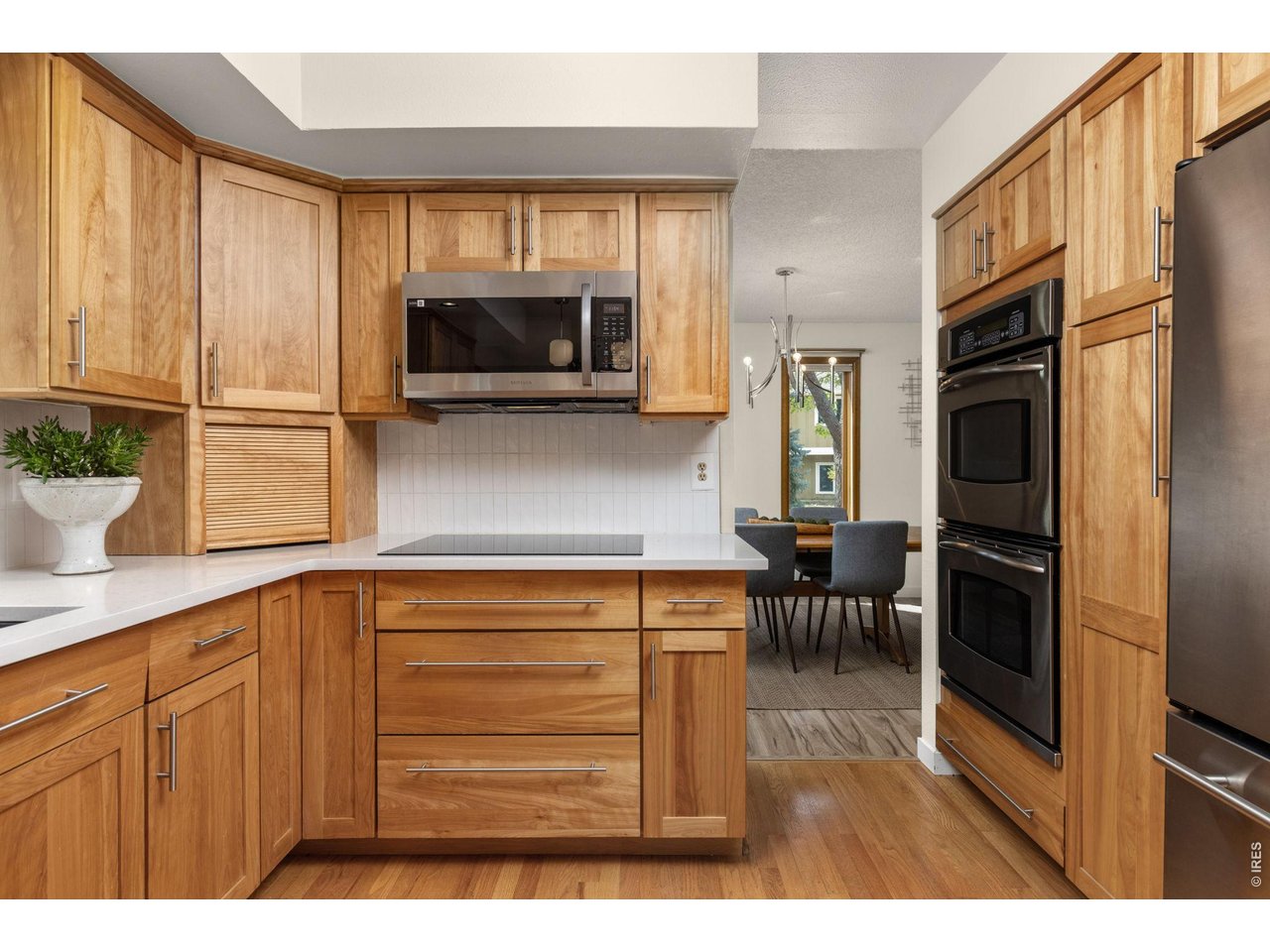 1766 W Choke Cherry Dr