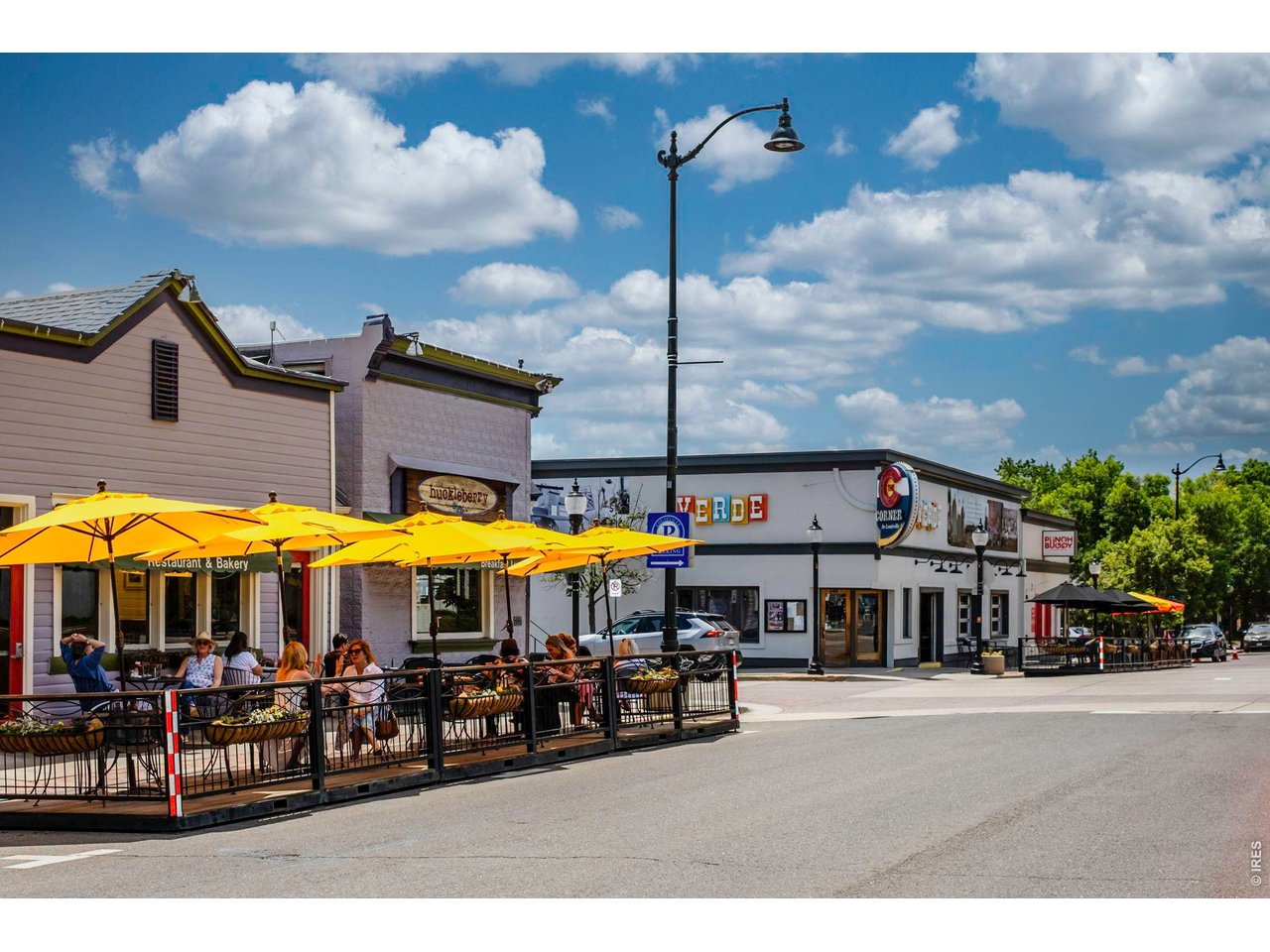 1101 Main St