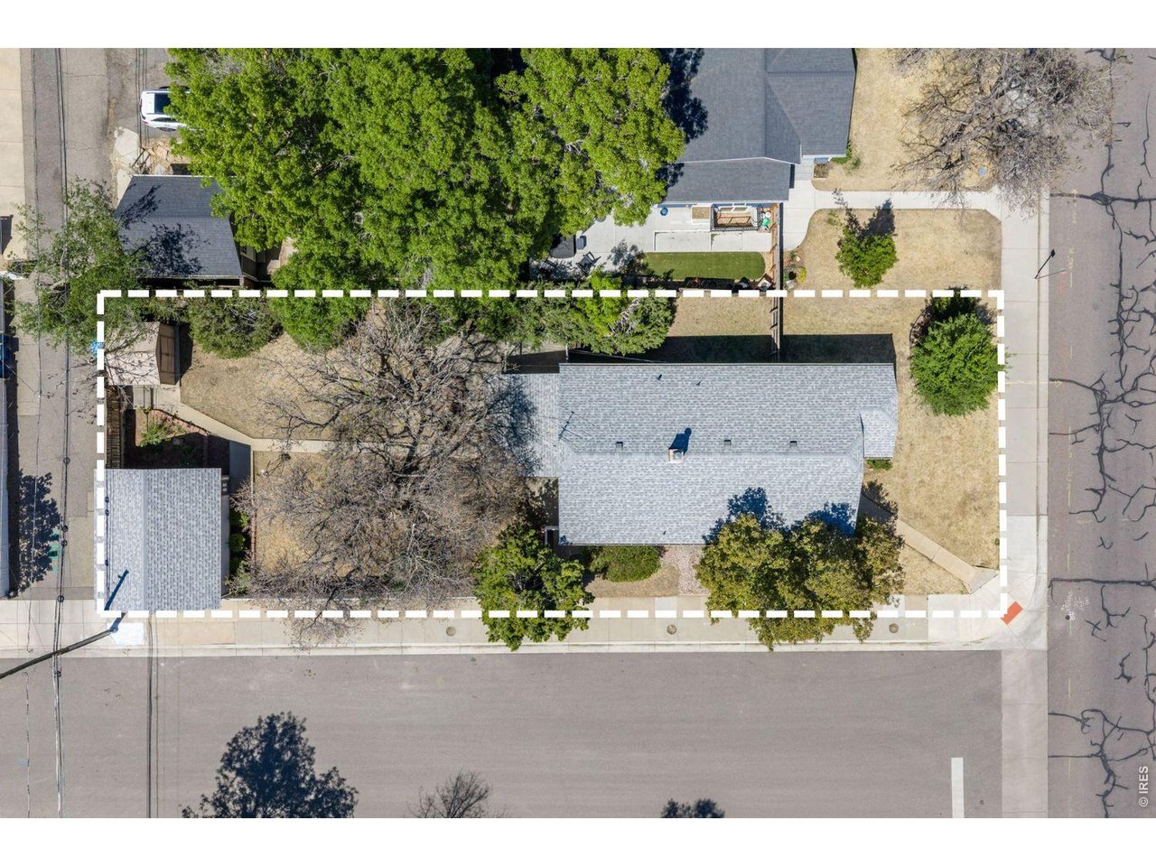 1101 Main St