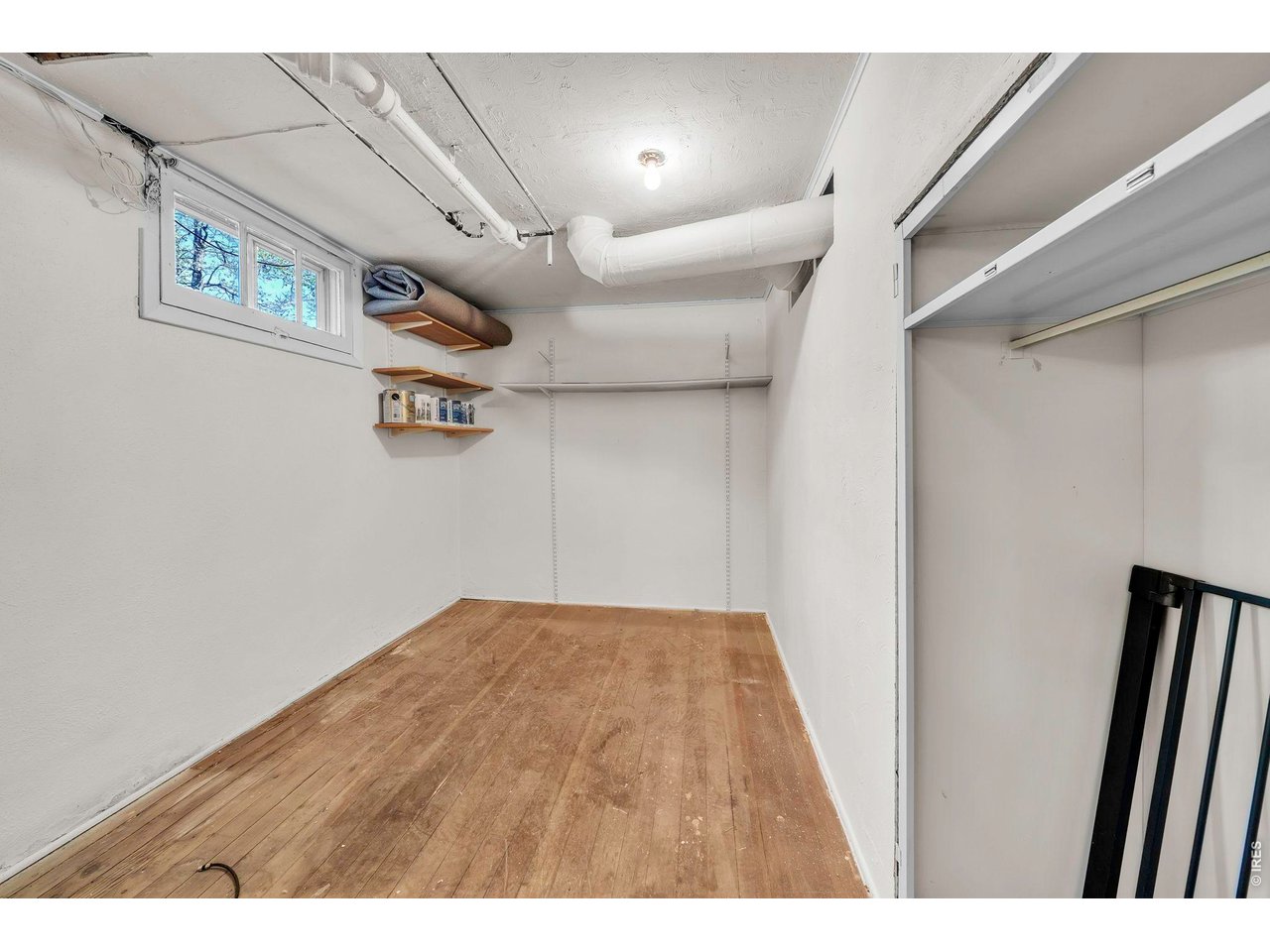 1101 Main St