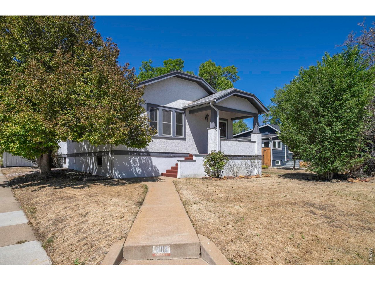 1101 Main St