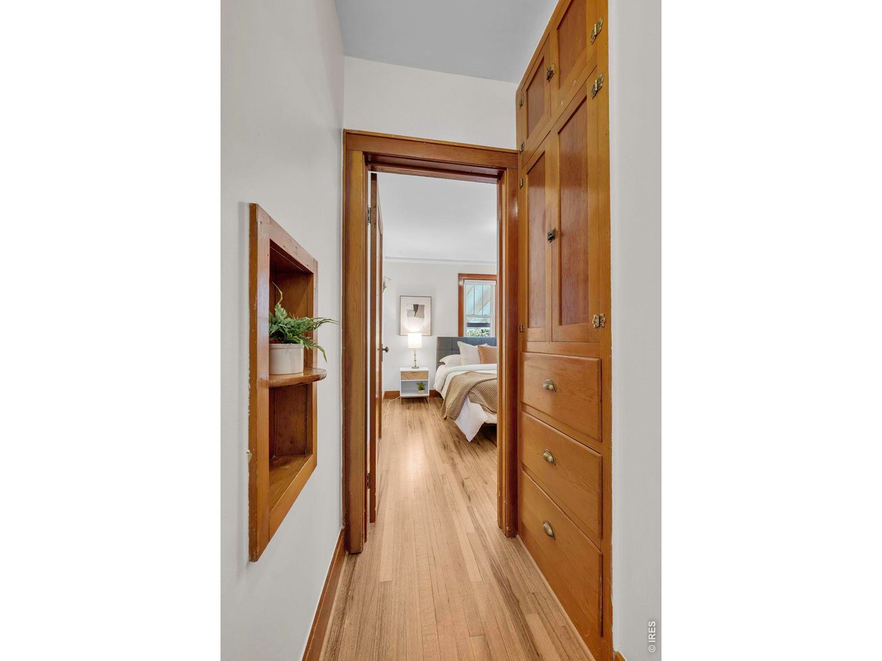 1101 Main St