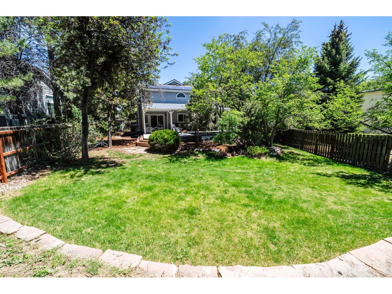 1517 Ridgeview Dr