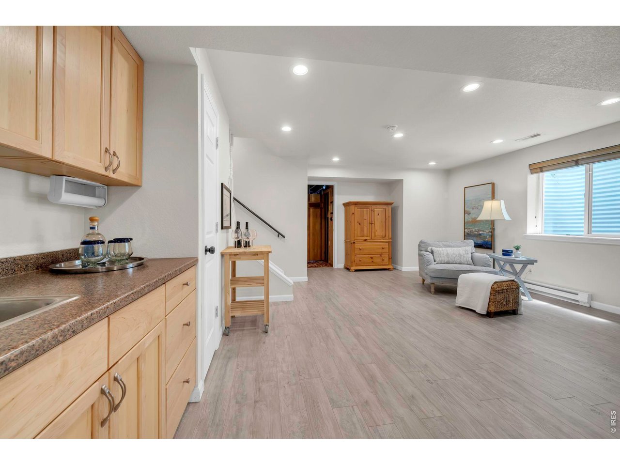 1517 Ridgeview Dr