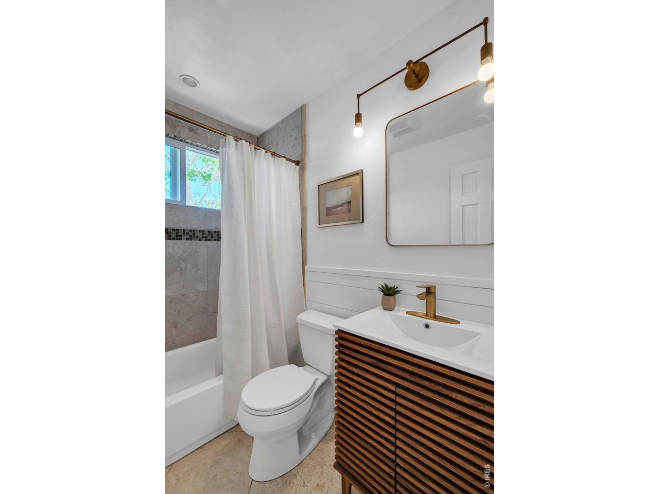 630 W Sandbar Cir
