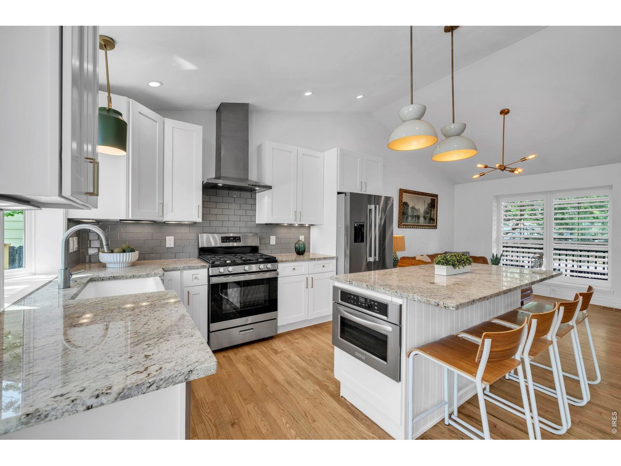 630 W Sandbar Cir