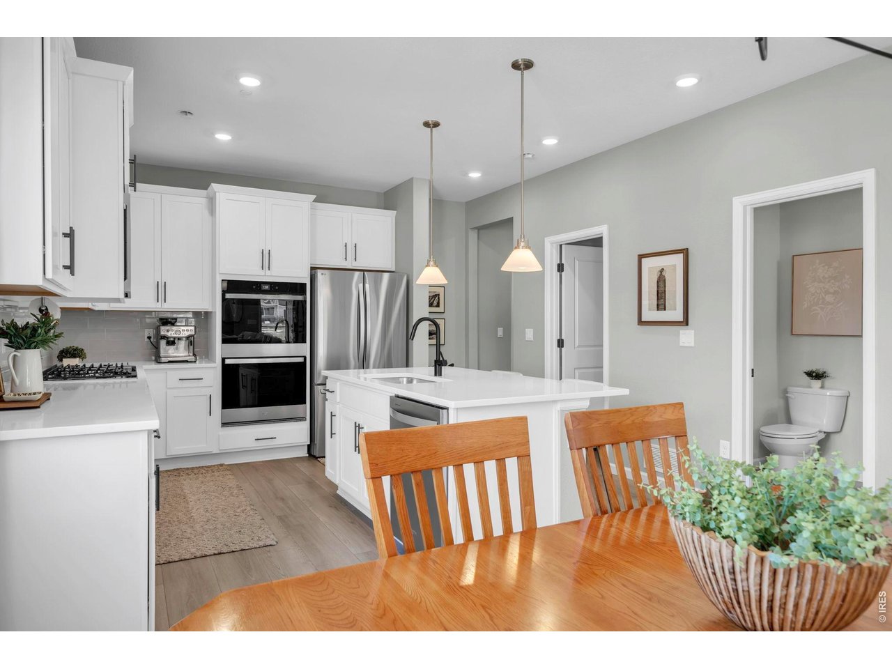 2718 Bear Springs Cir