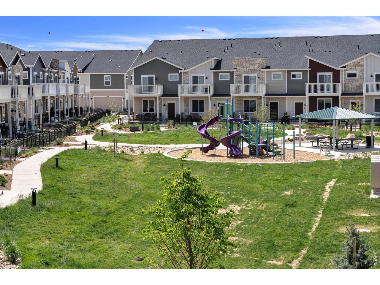 2718 Bear Springs Cir