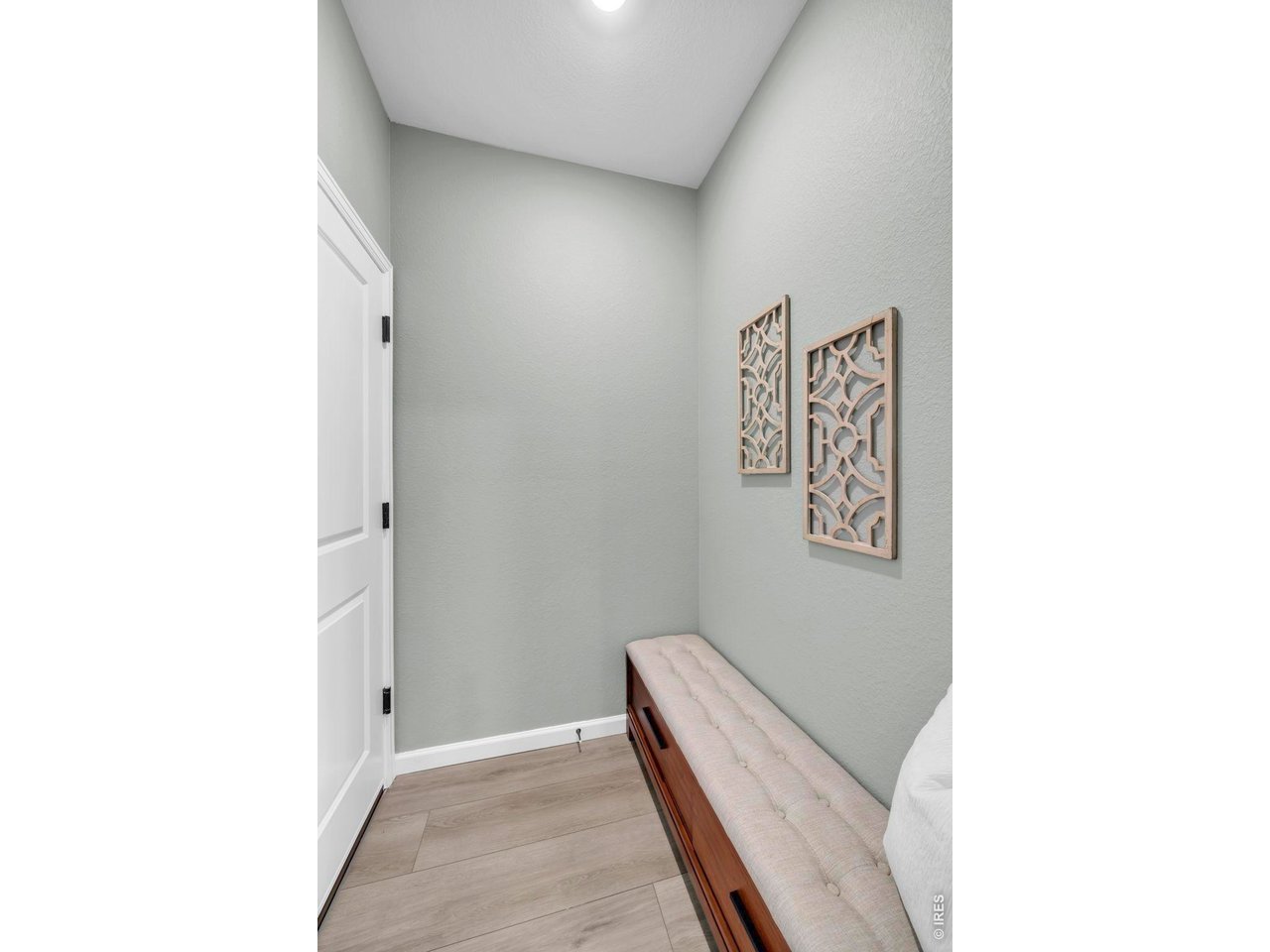 2718 Bear Springs Cir