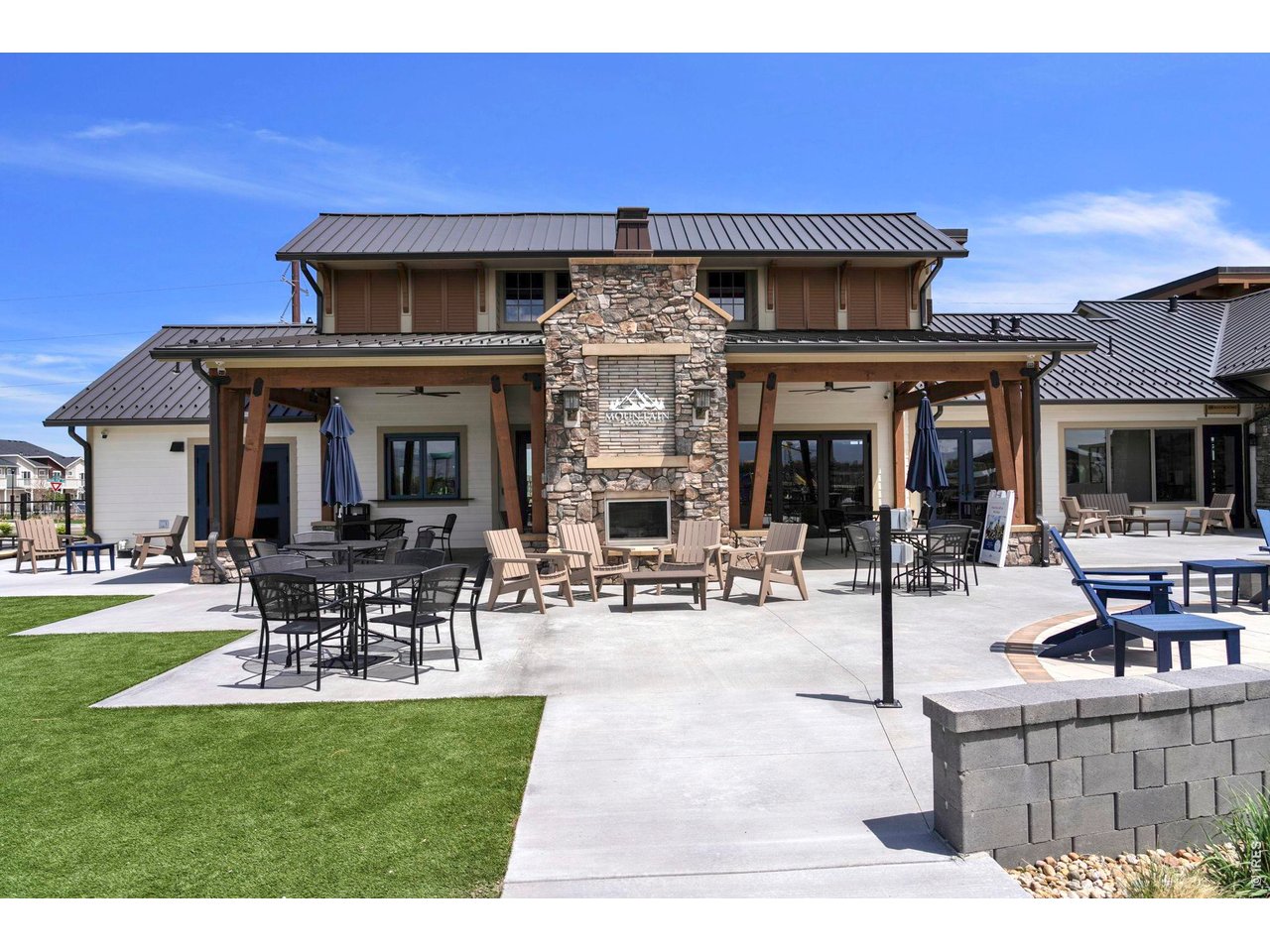 2718 Bear Springs Cir