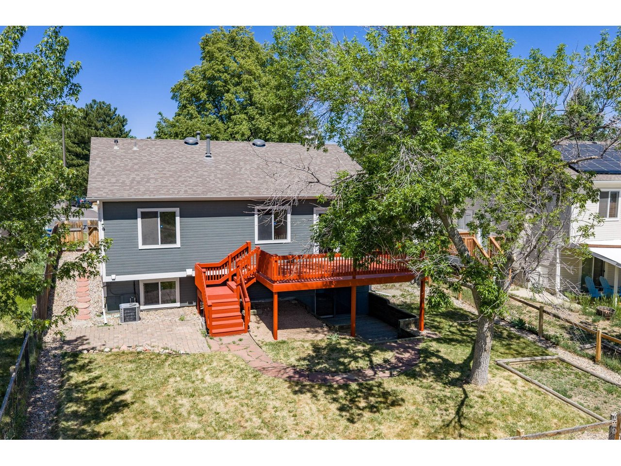 2124 W Centennial Dr