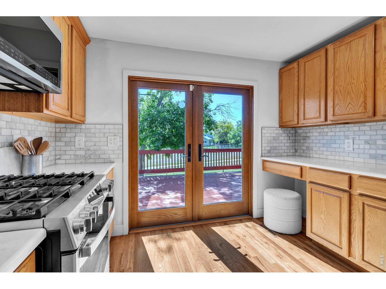 2124 W Centennial Dr